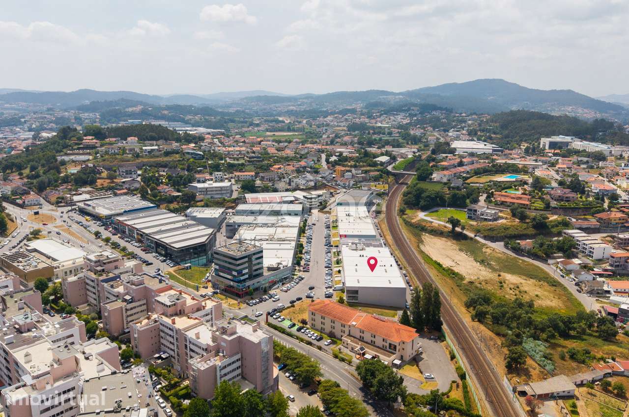 Pavilhão com 1782m2 em Ferreiros - Braga - Grande imagem: 3/36