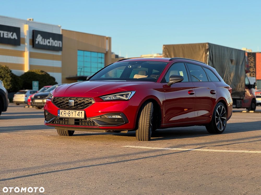 Seat Leon 1.5 eTSI FR DSG - 4