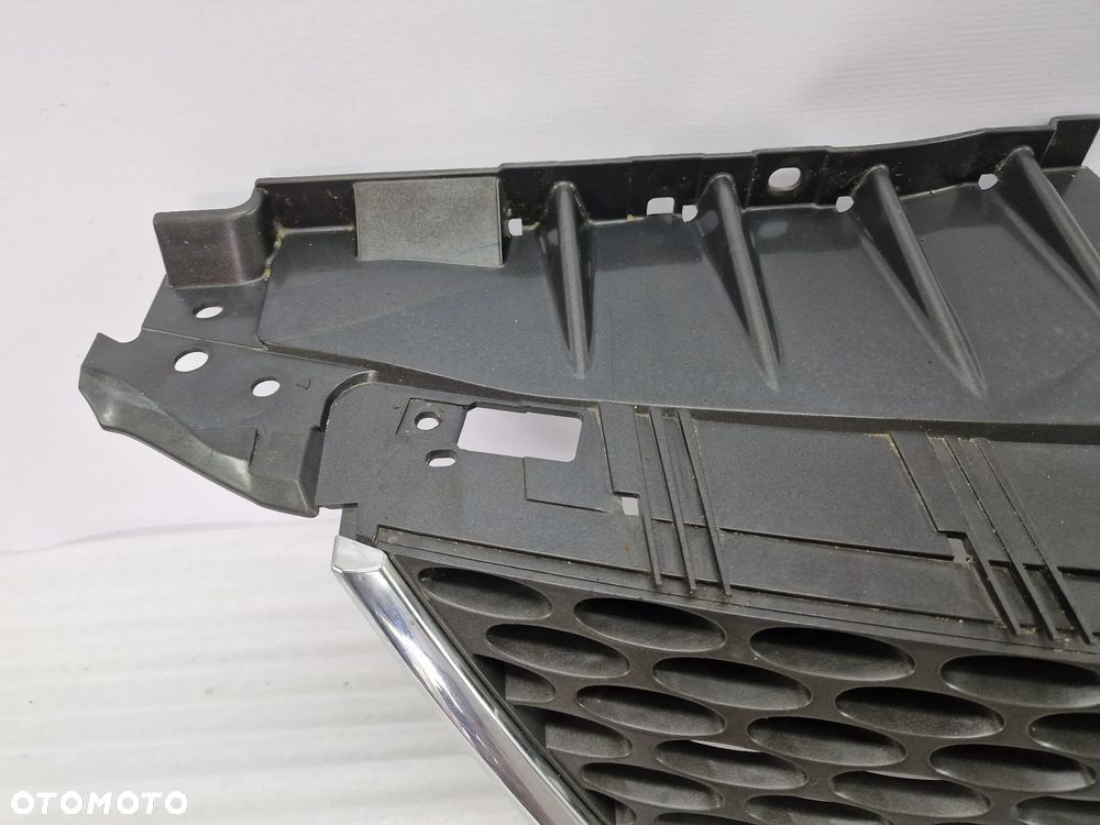 MAZDA MPV II LIFT 03- ATRAPA / GRILL PRZEDNI PRZÓD , NR LE43BO712 , NR AUKCJI GR191 - 2