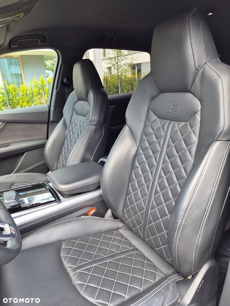 Audi Q7 TFSI e PHEV 290 kW Quattro S Line Tiptr - 16