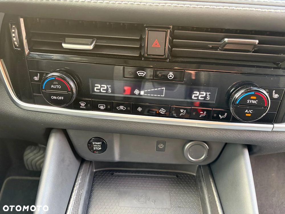 Nissan Qashqai 1.3 DIG-T mHEV N-Connecta Xtronic - 16