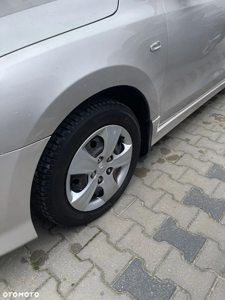 Hyundai i30 1.6 Comfort - 14