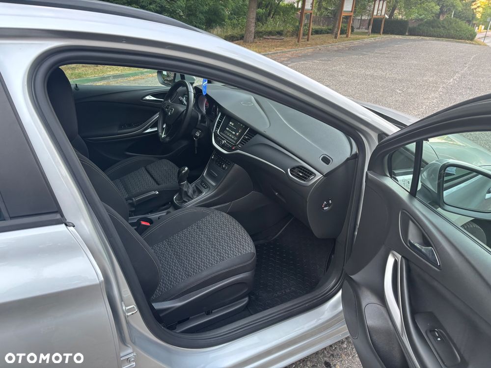 Opel Astra - 10