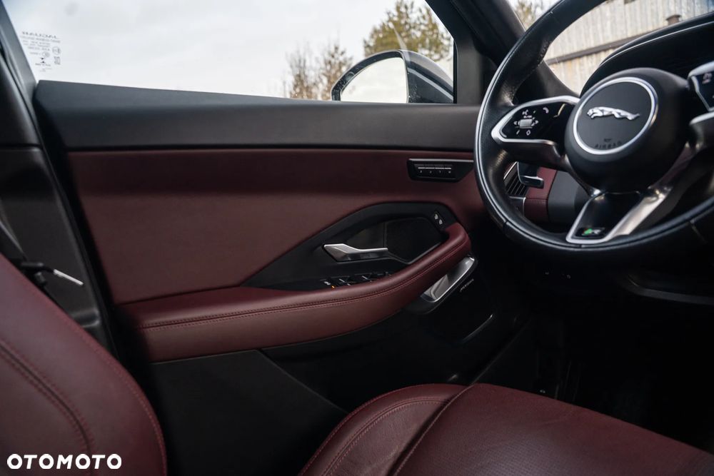 Jaguar E-Pace D200 AWD R-Dynamic SE - 38