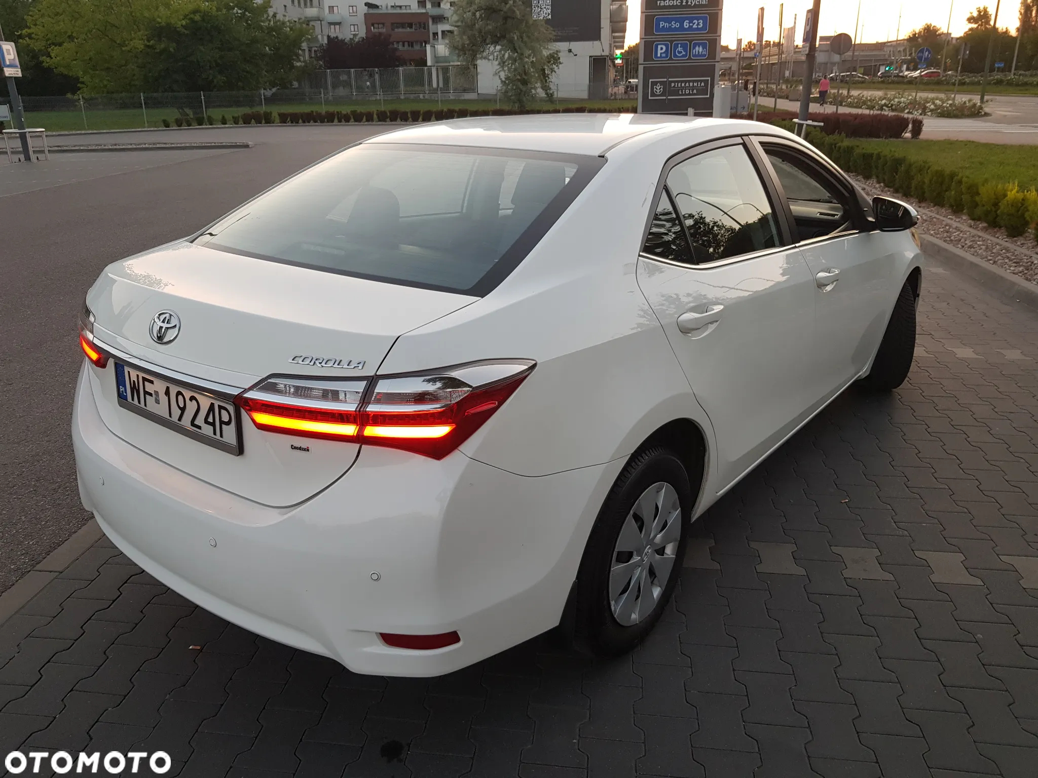 Toyota Corolla - 6