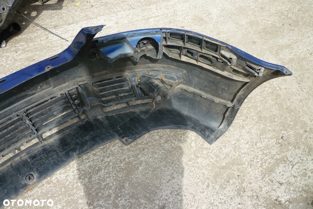 zderzak VW Passat B5 FL LC5X - 5