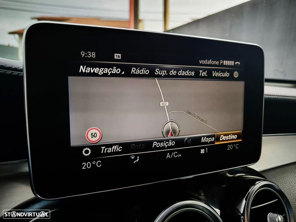 Mercedes-Benz GLC 250 d 4Matic 9G-TRONIC AMG Line - 24