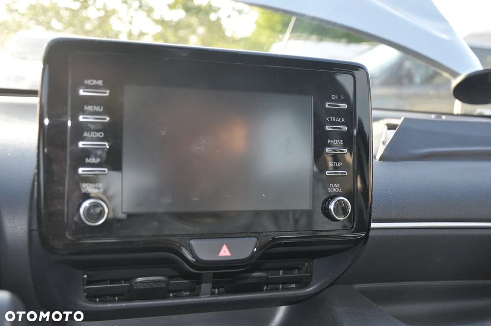 Toyota Yaris - 36