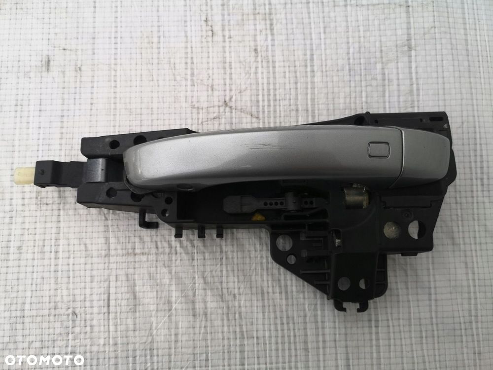 AUDI A8 D4 KLAMKA LY7G LEWY TYŁ KOMPLET KEYLESS GO - 2