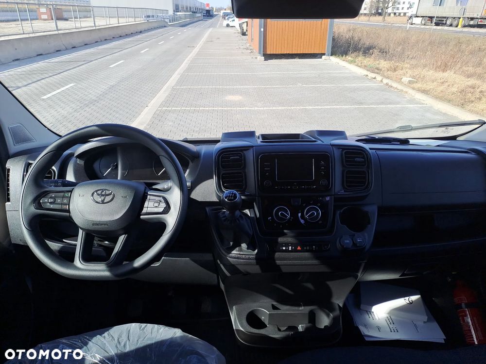 Toyota PROACE MAX - 16