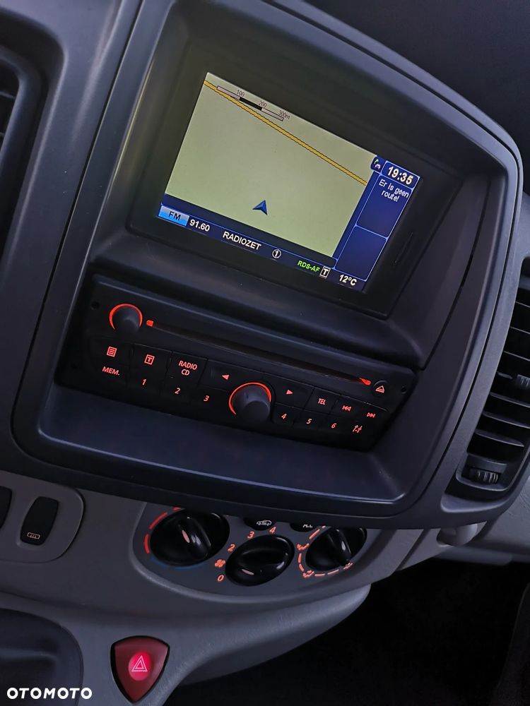 Opel VIVARO - 37