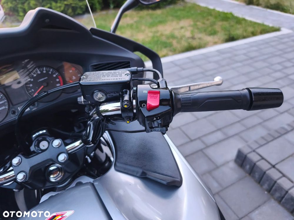 Honda NT - 23