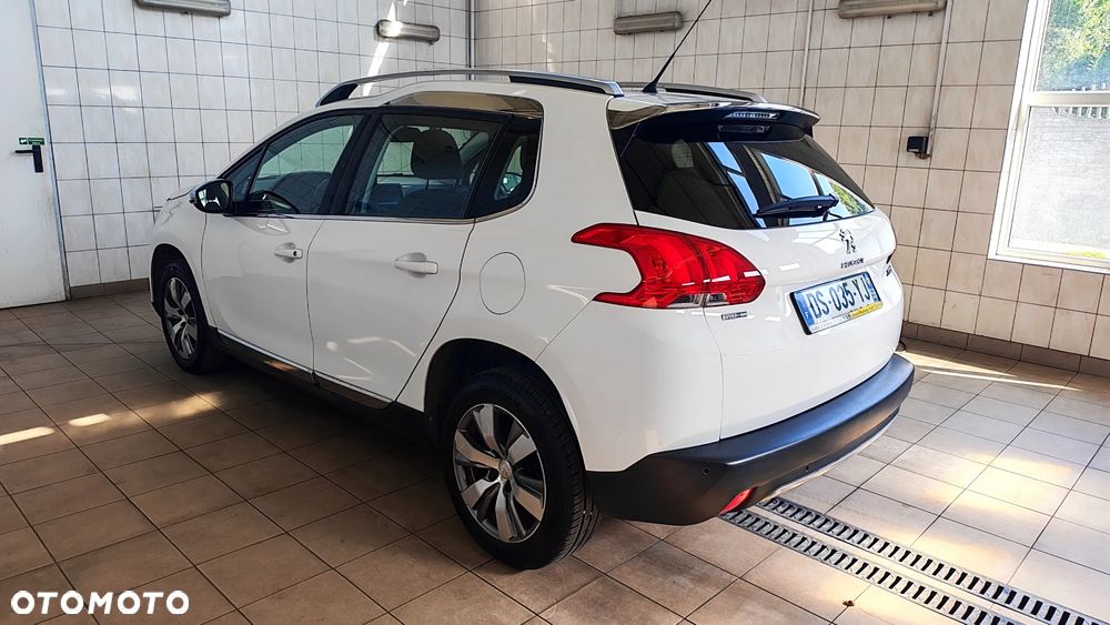 Peugeot 2008 1.6 BlueHDi Allure - 3
