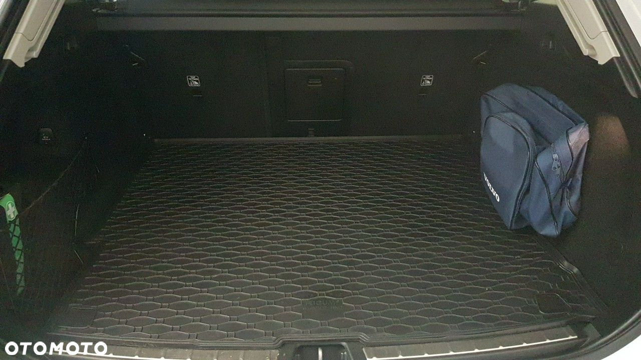 Volvo XC 60 - 21