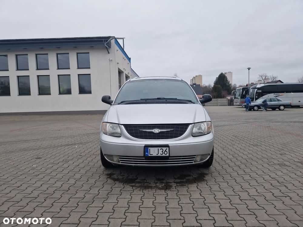 Chrysler Town & Country 3.8 - 8