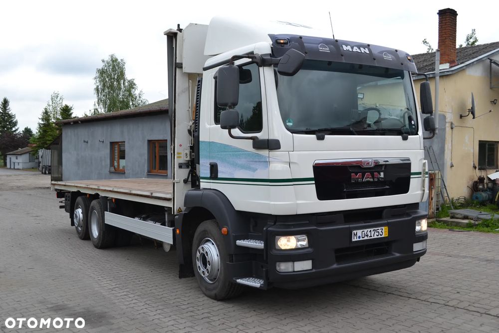 MAN TGM 26.290 TYLKO 263 tys. km TRZECIA OŚ SKRĘTNA MOŻLIWOŚĆ REJESTRACJI JAKO POMOC DROGOWA PLATFORMA dł. 7.4 m - 2