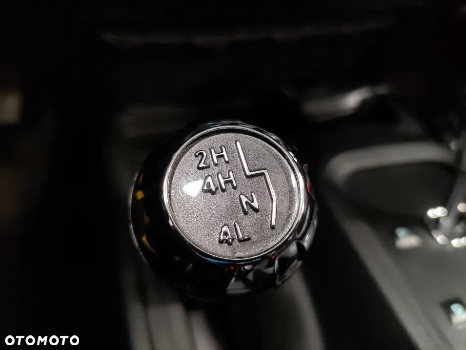 Jeep Wrangler 2.8 CRD Unlim Sahara - 35