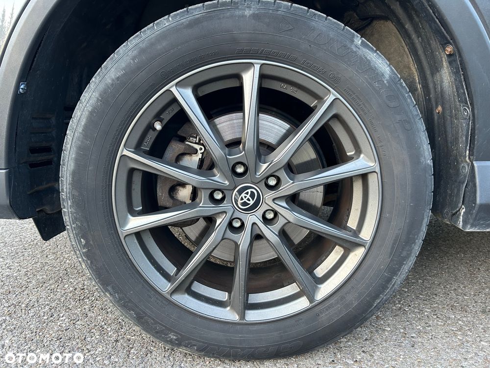 Toyota RAV4 Hybrid Premium 4x2 - 17