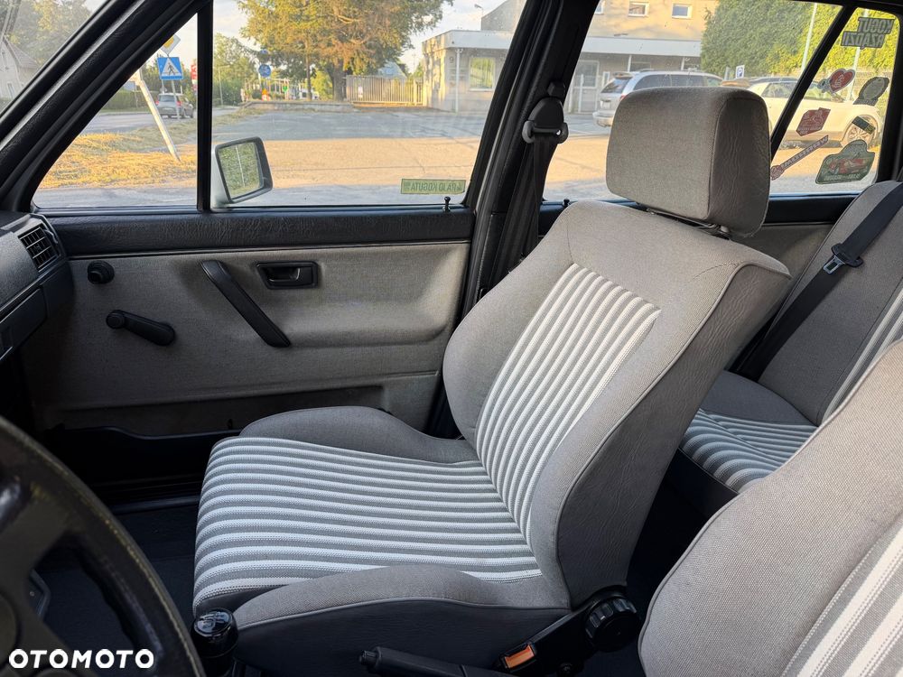 Volkswagen Jetta - 18