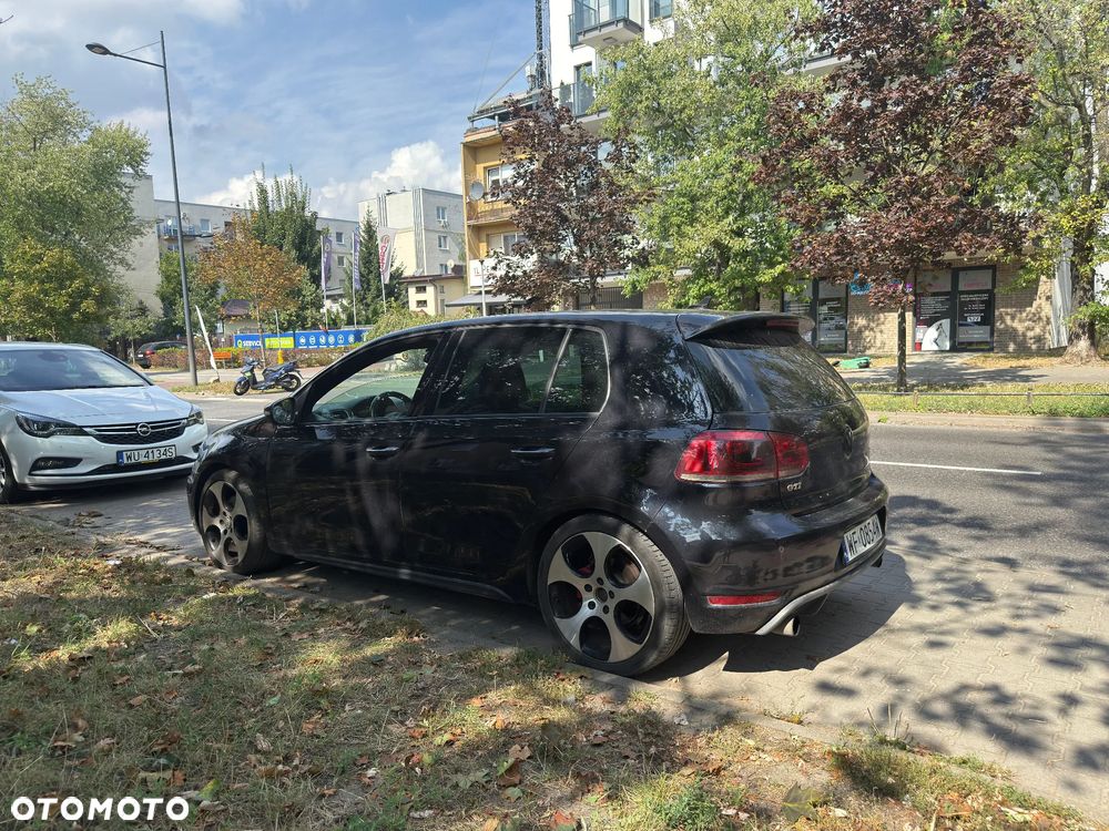 Volkswagen Golf - 5