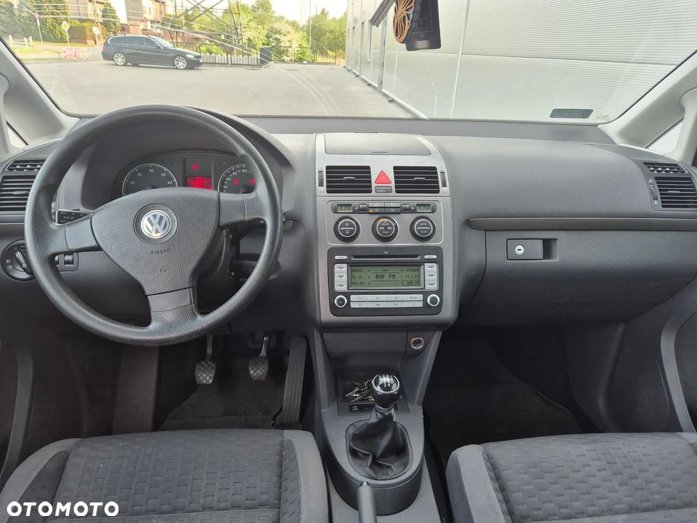 Volkswagen Touran 1.6 Goal - 13