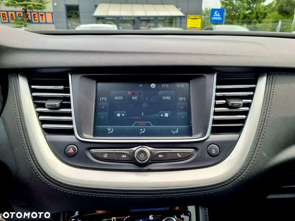 Opel Grandland X 1.2 T Enjoy S&S - 19