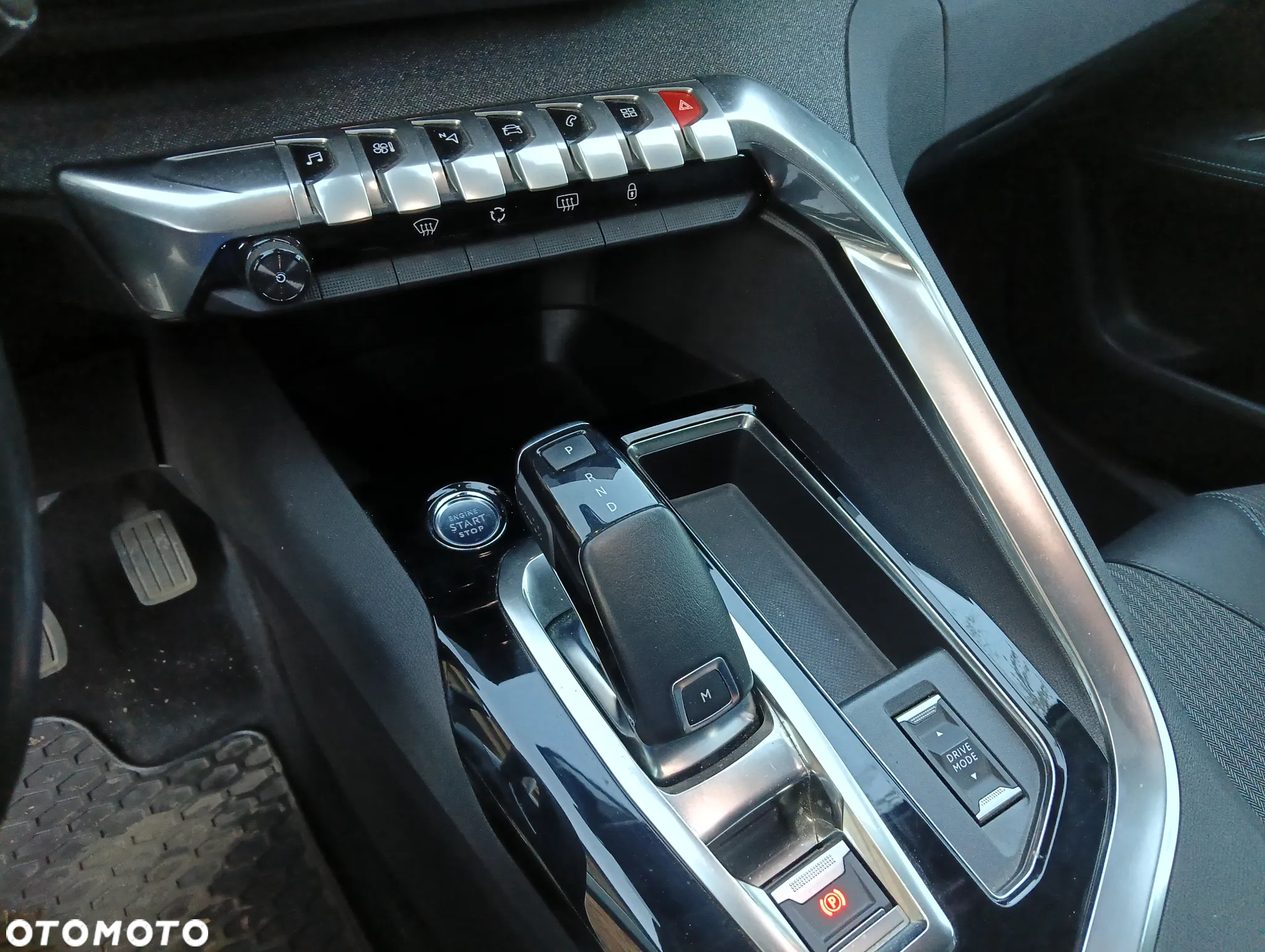 Peugeot 3008 BlueHDi 130 Stop & Start EAT8 Crossway - 15