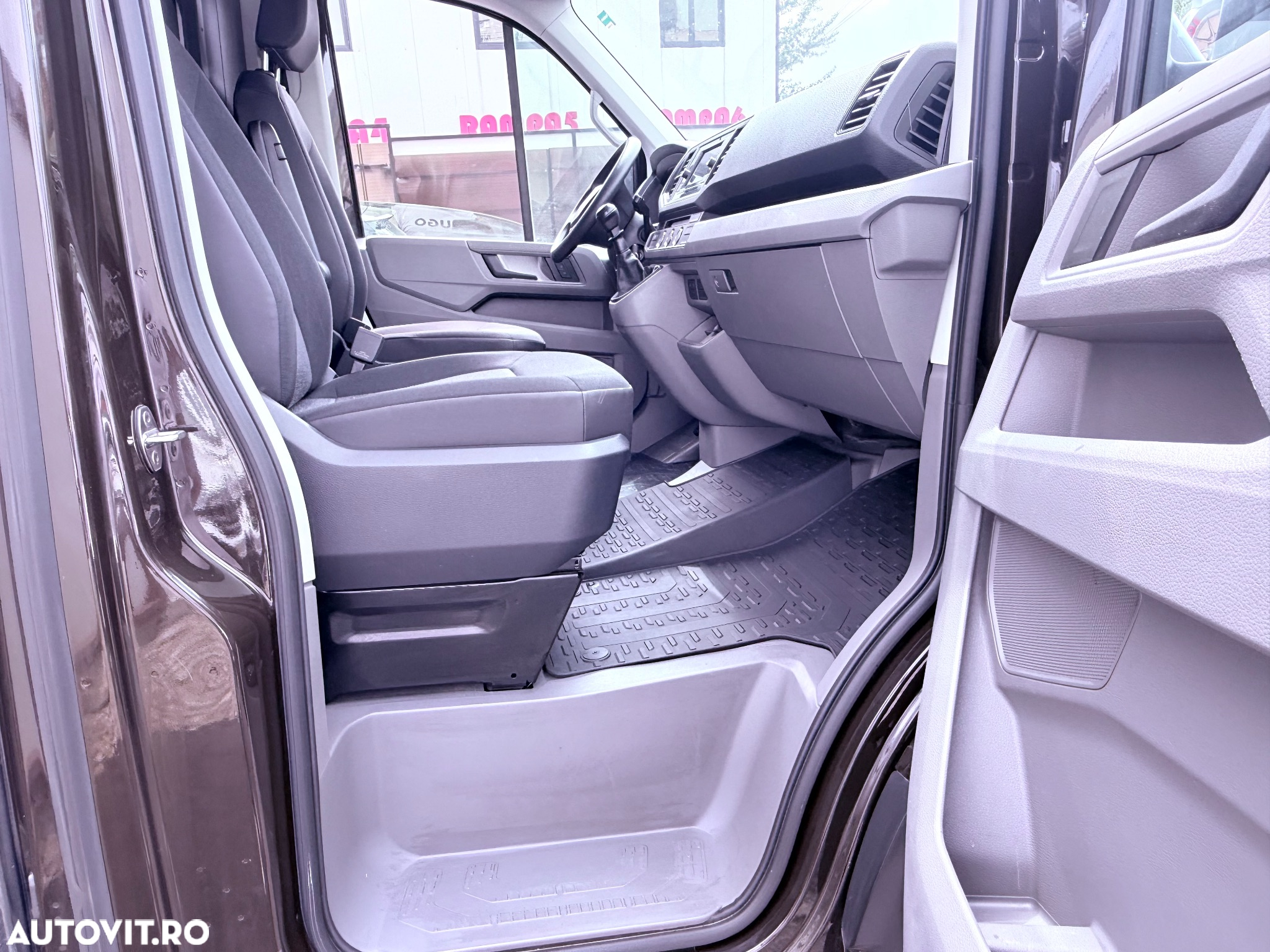Volkswagen Crafter 3.5 CD Sasiu L3 FWD 103kW - 16