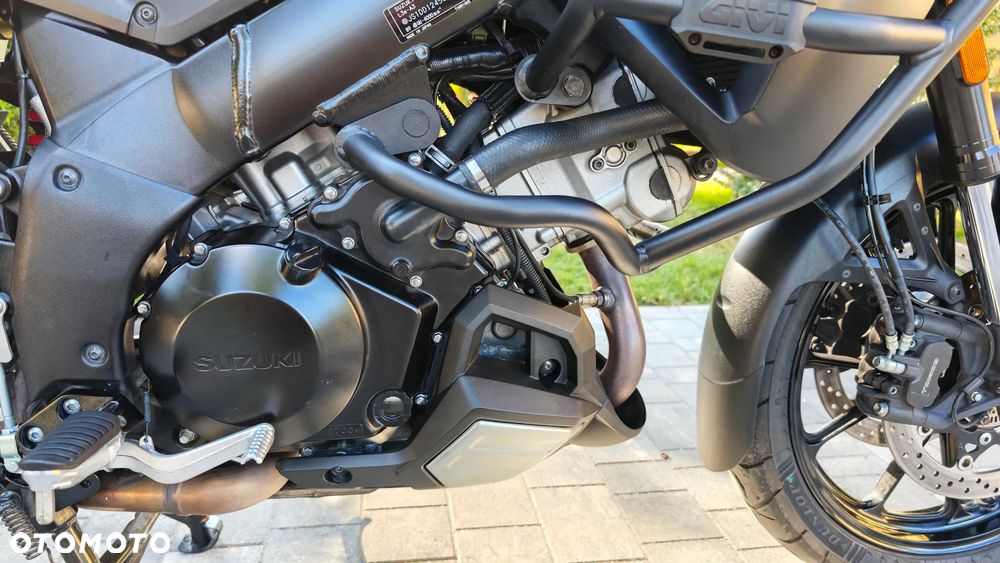 Suzuki V-STROM - 23