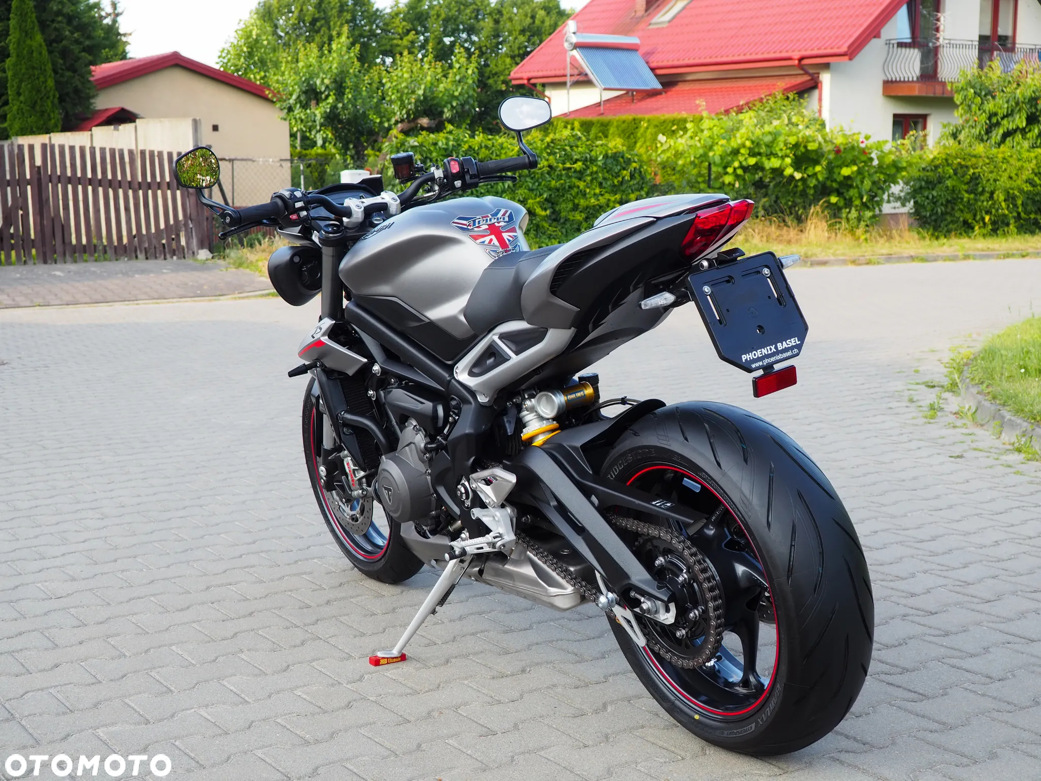 Triumph Street Triple - 7