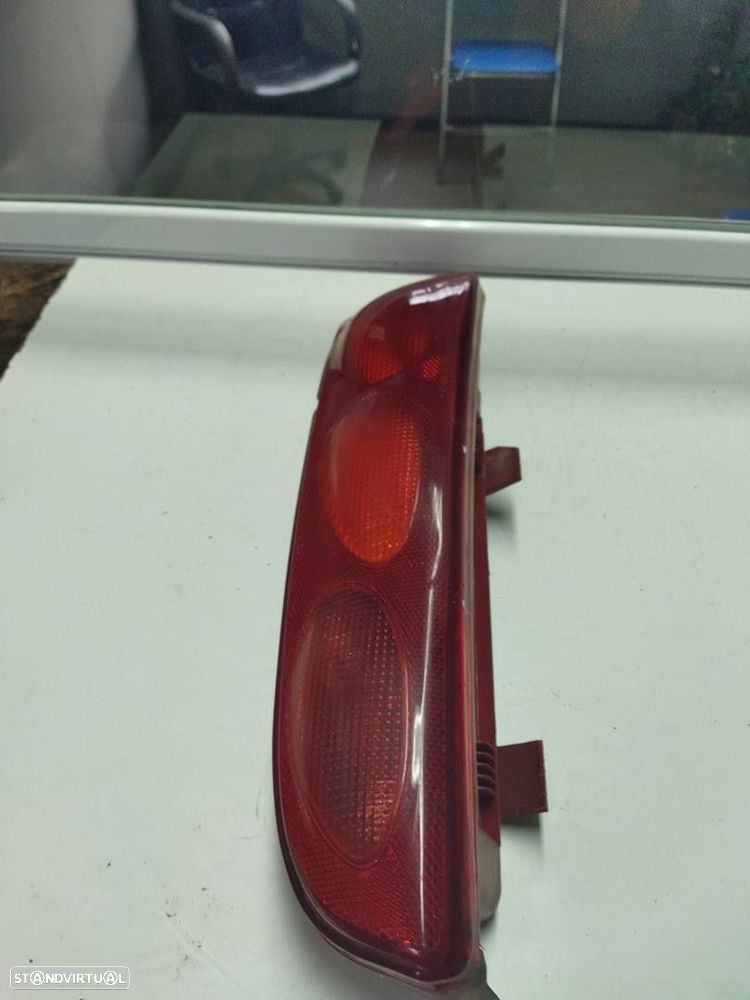 FAROLIM TRASEIRO DIREITO FIAT SEICENTO / 600 2000 -03809284 - 4