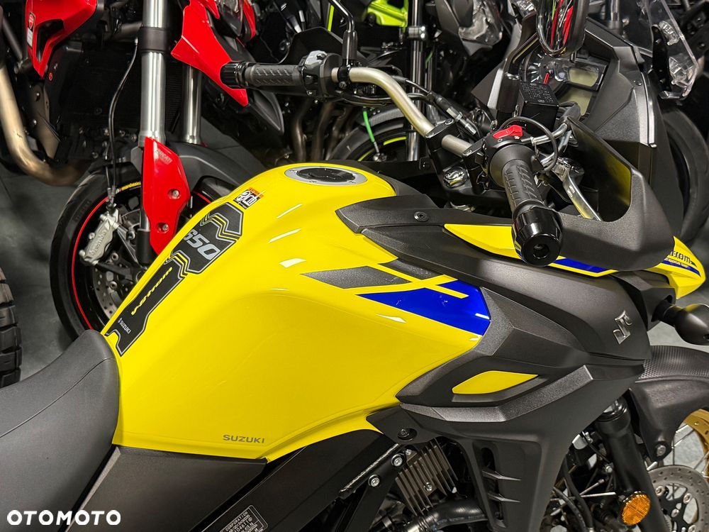 Suzuki V-STROM - 12