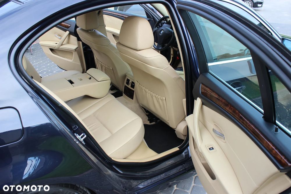 BMW Seria 5 - 33