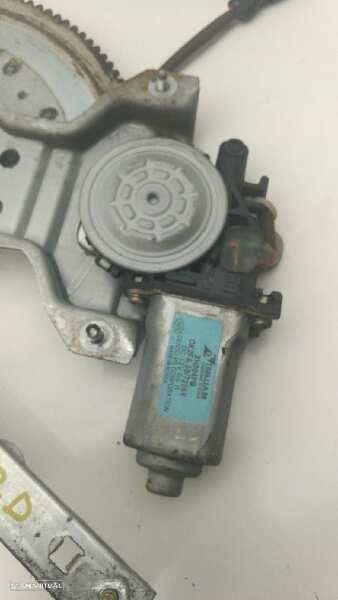 ELEVADOR DE VIDRO FRONTAL DIREITO KIA CARENS II LIMUSINA 2004 - 3