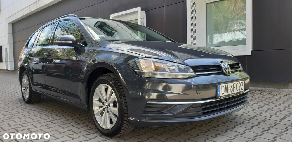 Volkswagen Golf - 34