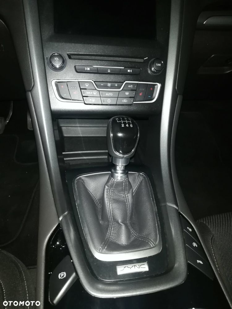 Ford Mondeo 2.0 TDCi Titanium - 9