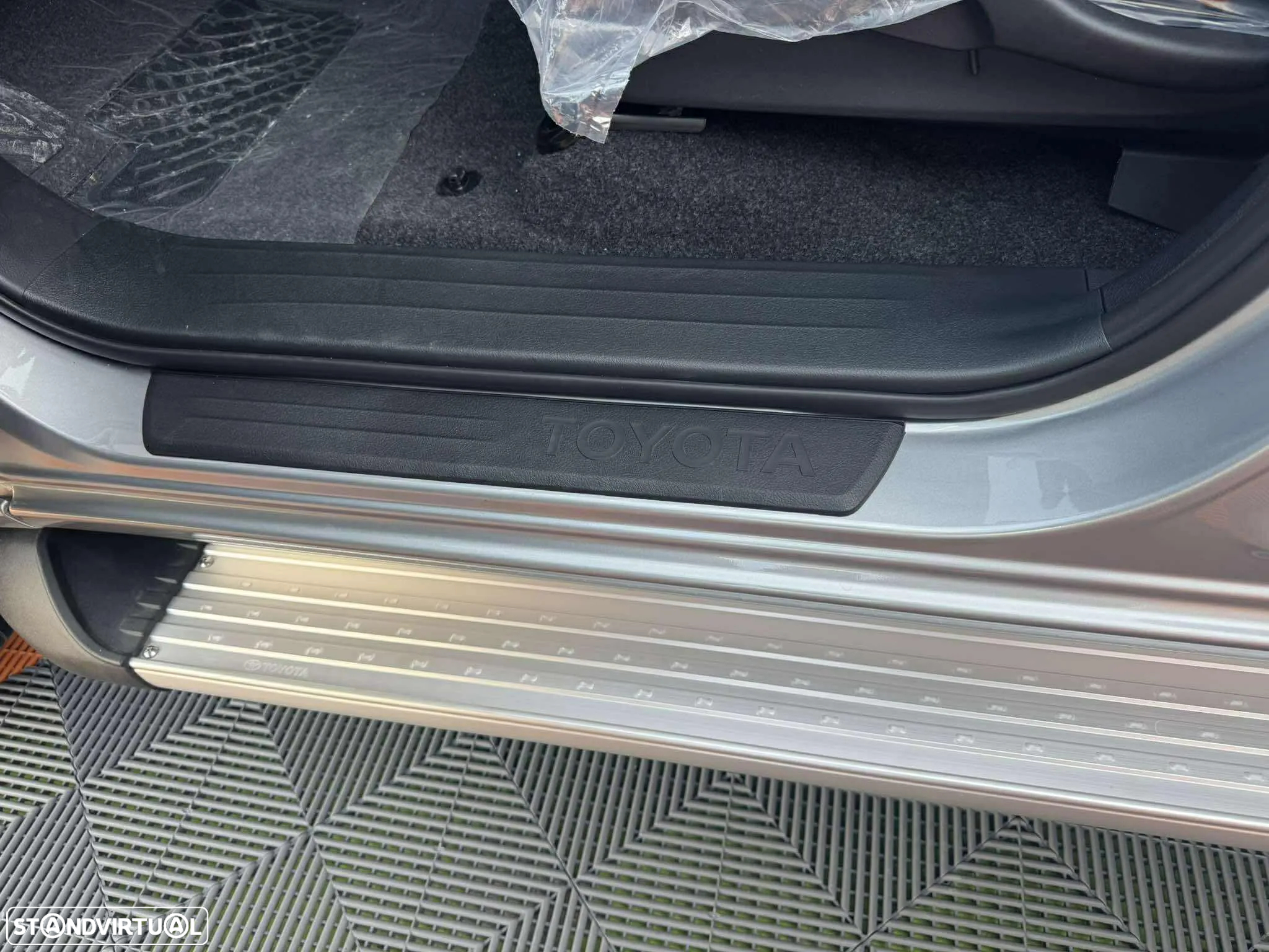 Toyota Hilux 4x4 Cabine Dupla Duty - 24