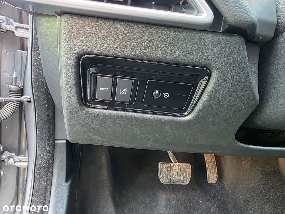 Jaguar XE E-Performance Pure - 14