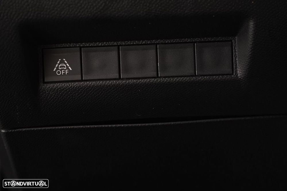 Peugeot e-2008 50 kWh GT - 18