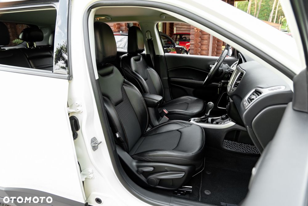 Jeep Compass 2.0 MultiJet Active Drive Automatik Longitude - 25