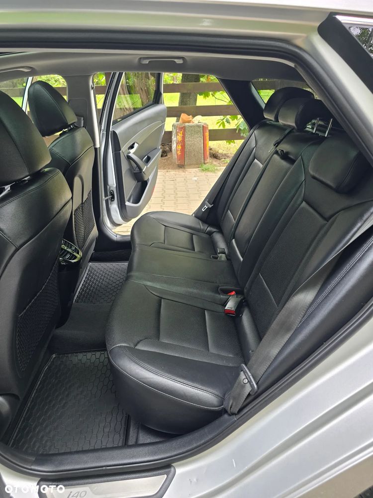 Hyundai i40 Kombi 1.7 CRDi DCT Premium - 27