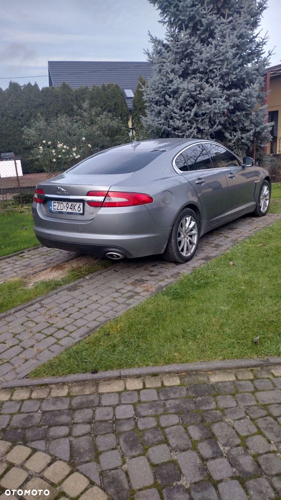 Jaguar XF 2.2 D R-Sport - 2