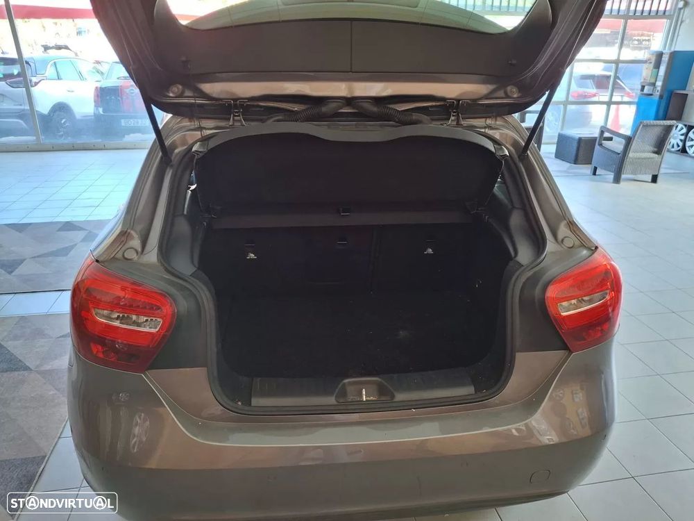 Mercedes-Benz A 180 d Urban - 6