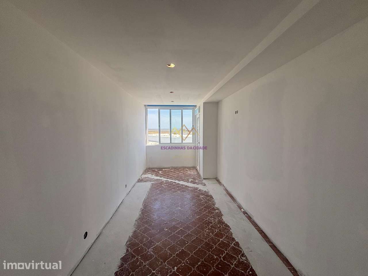 T2+1 em Remodelação Total com Vista Rio - Grande imagem: 3/21