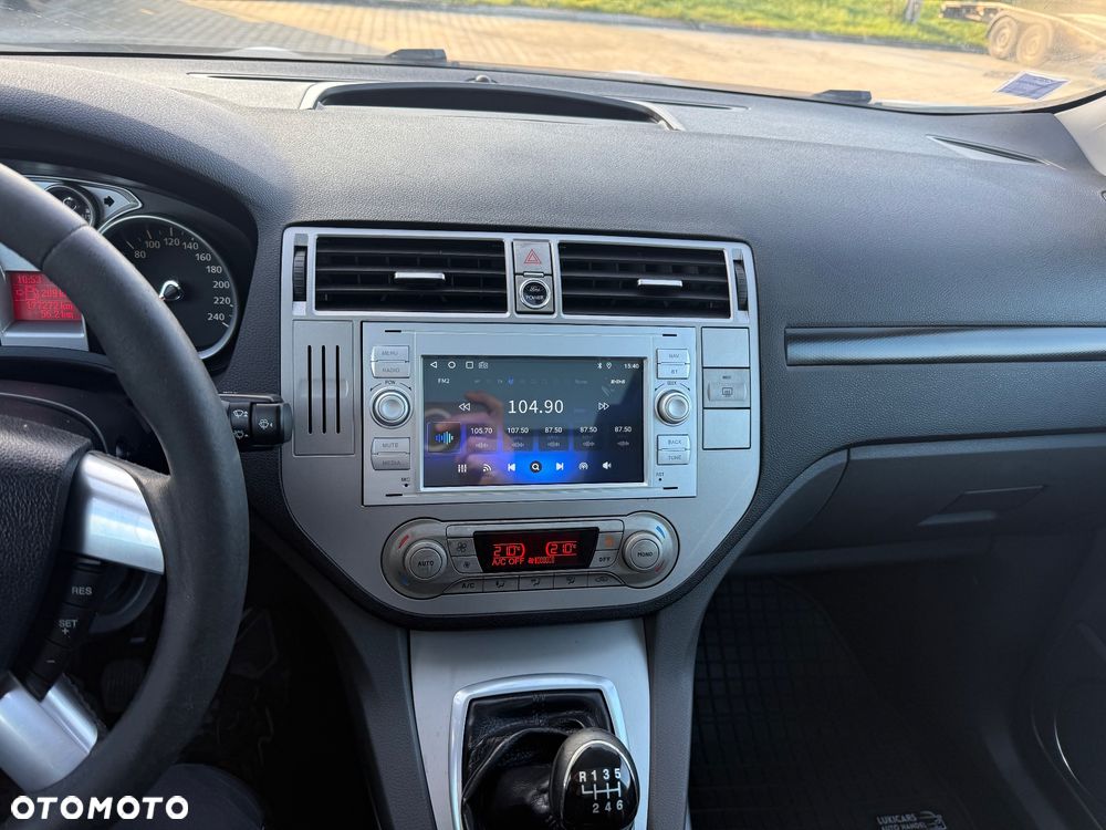 Ford Kuga 2.0 TDCi 2x4 Titanium - 23