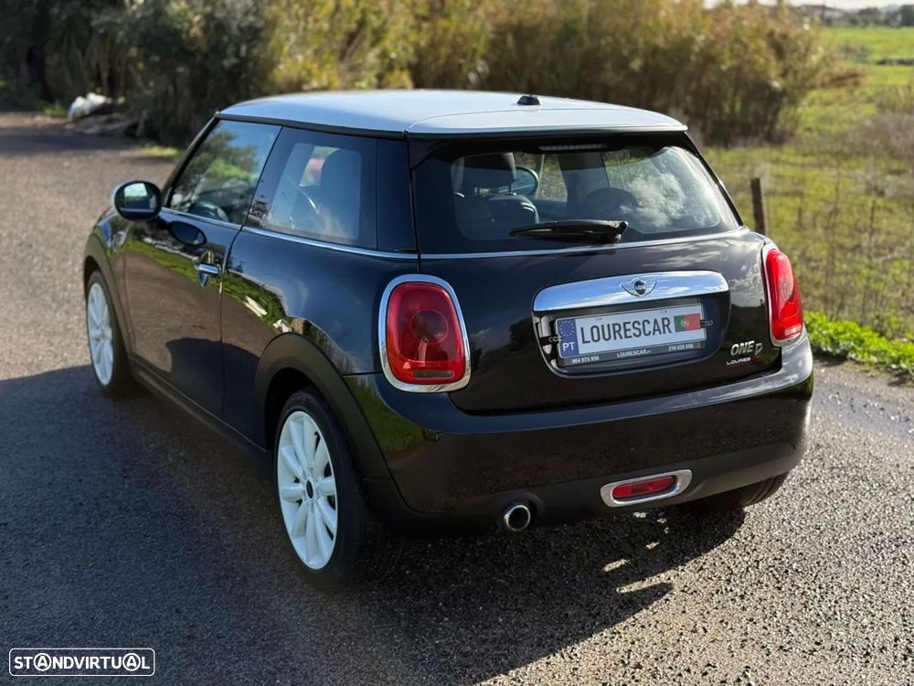 MINI 3 Portas One D - 6
