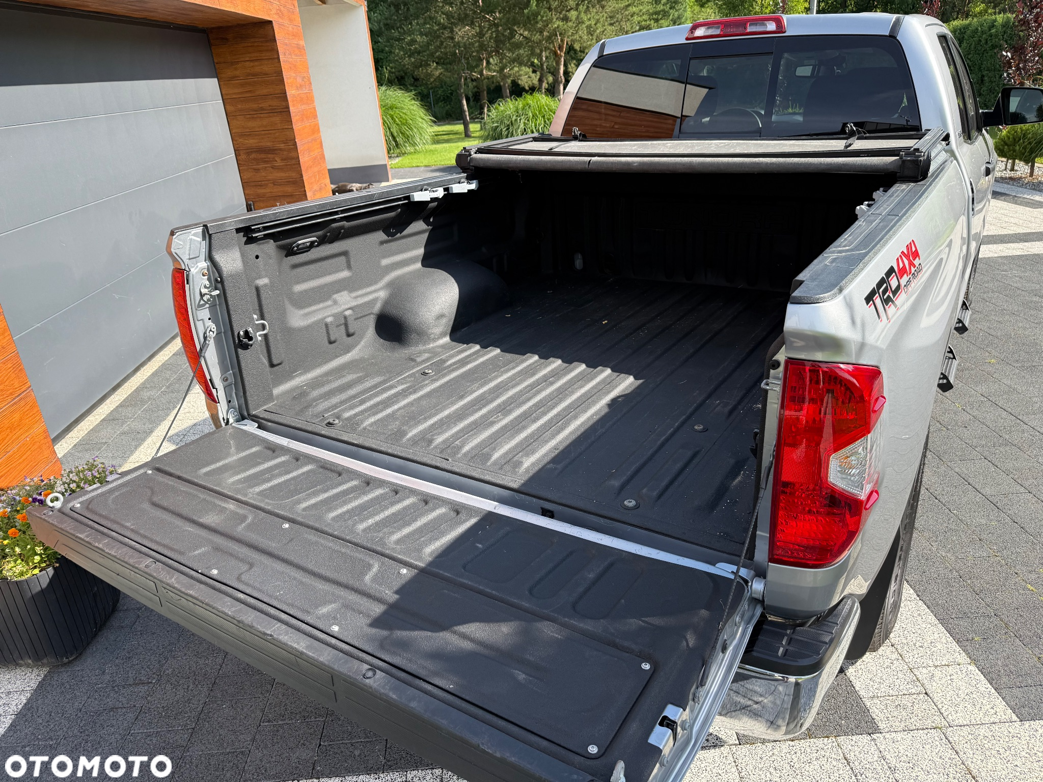 Toyota Tundra - 11