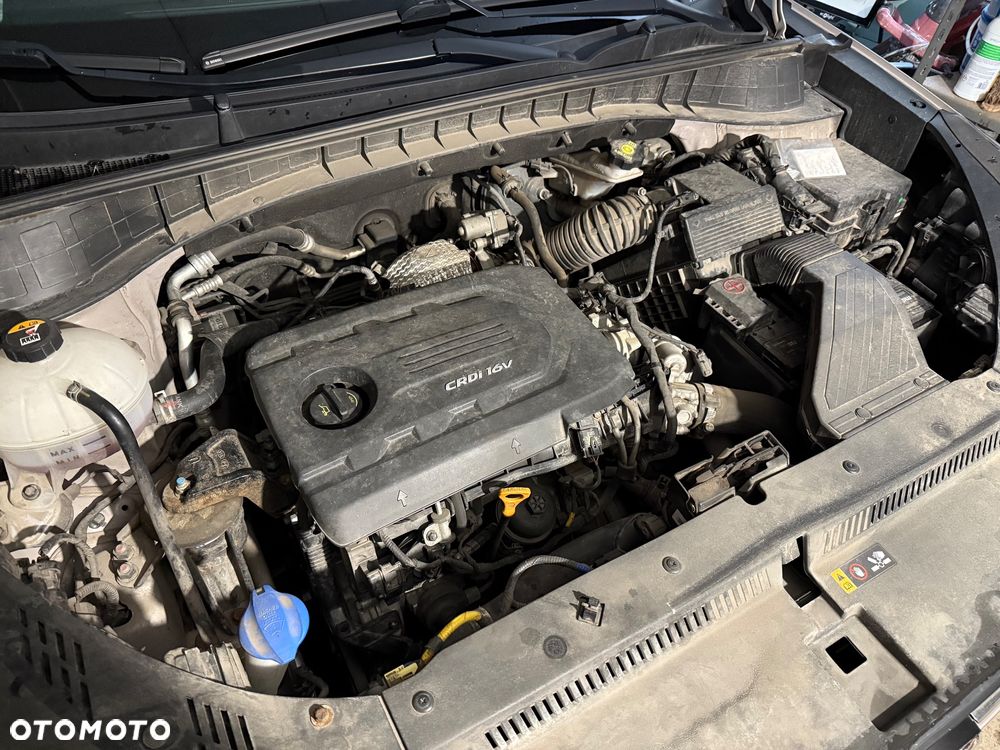 Hyundai Tucson 1.7 CRDI BlueDrive Style 2WD - 30