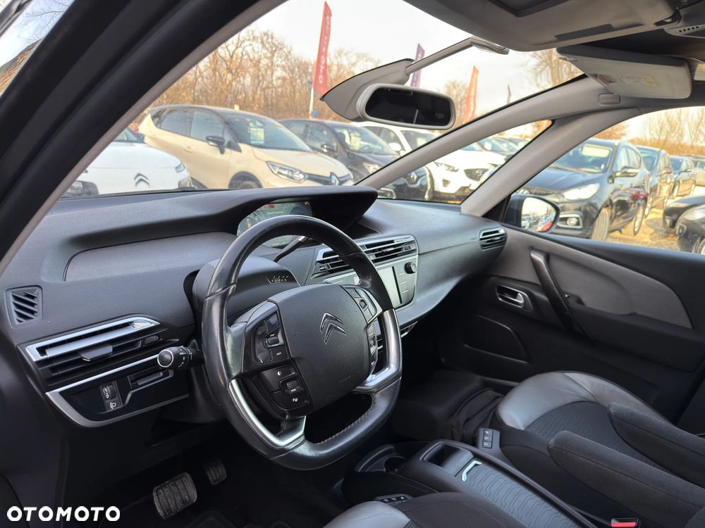 Citroën C4 Picasso 1.6 e-HDi FAP EGS6 Black Top - 24