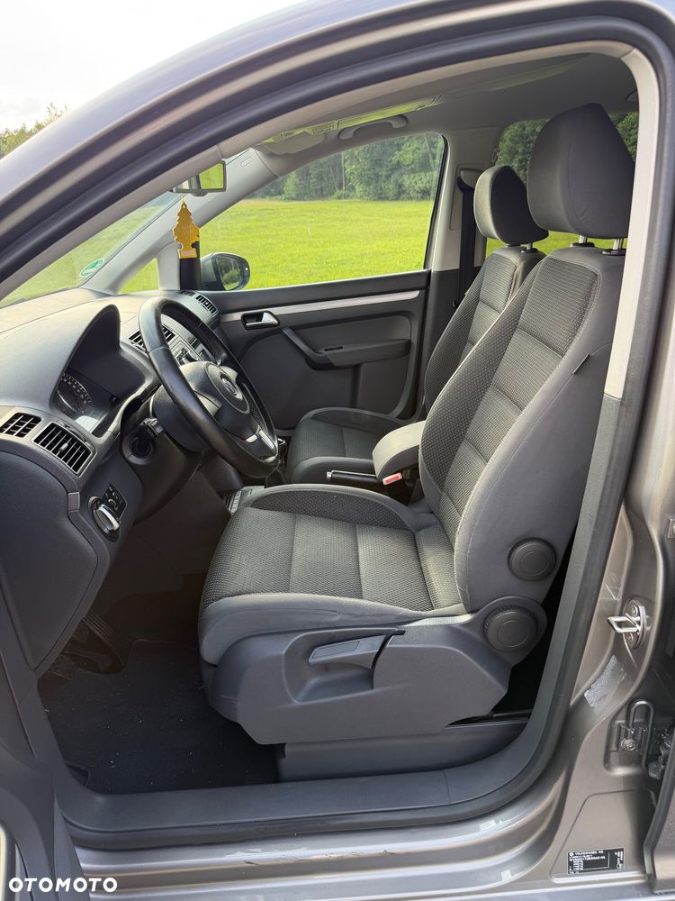 Volkswagen Touran 1.6 TDI DPF BlueMotion Technology STYLE - 22